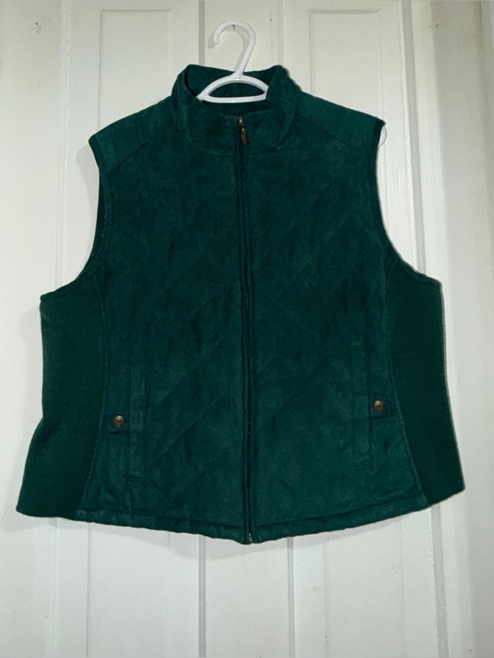 Womens size XL Quilted vest Green Zip-Front Vest